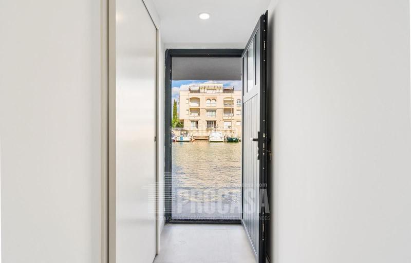 Foto 0041d022-bda4-45b7-8ec0-8bc686d36767. Chalet with heating parking in Salins - Cavall de Mar Empuriabrava