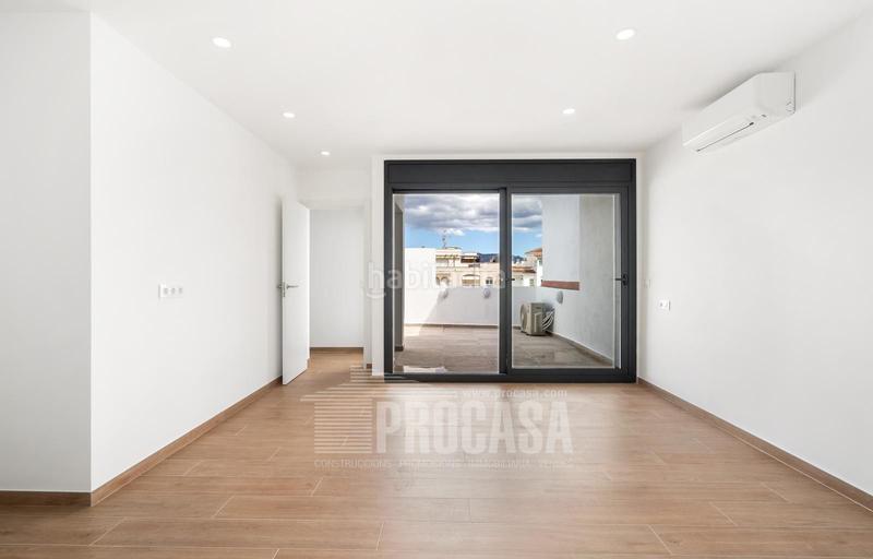 Foto 78946e44-36d1-44cd-8967-ba3f8811e1aa. Chalet with heating parking in Salins - Cavall de Mar Empuriabrava