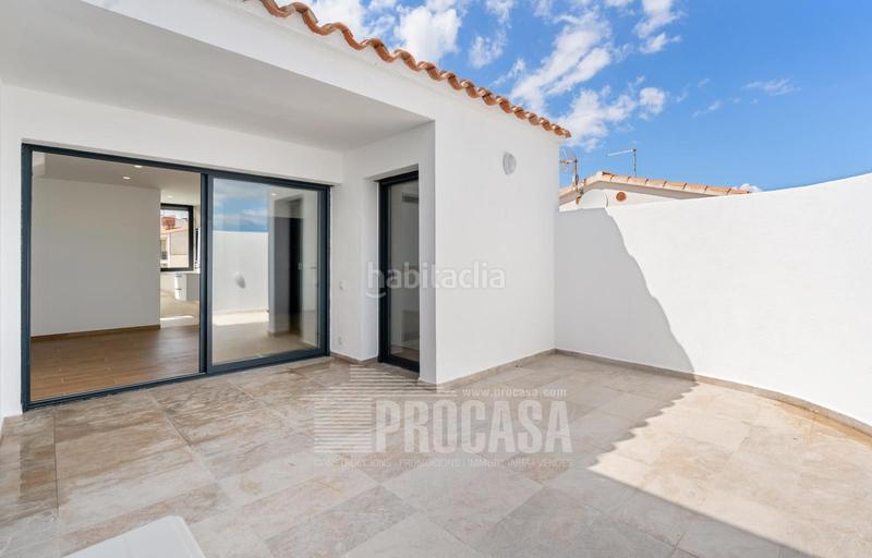 Foto c426ce78-119d-4a76-8933-982bfe752c30. Chalet with heating parking in Salins - Cavall de Mar Empuriabrava