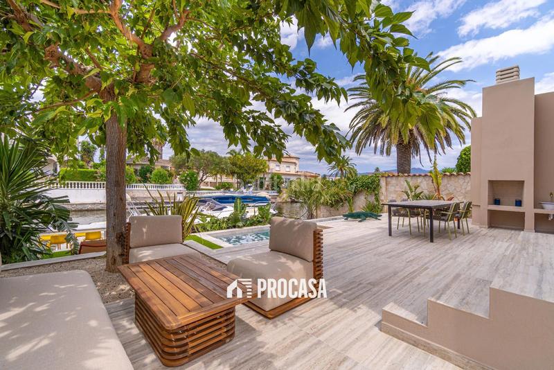 Foto 52766cdf-2dba-474b-8b83-6339f33f6ba4. Chalet mit heizung parking pool in Francolí - Freser - Noguera Empuriabrava