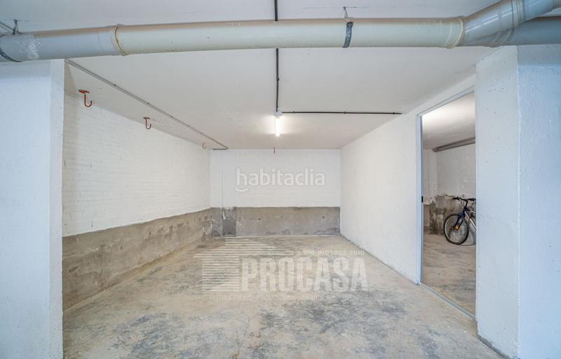 Foto 5e93e494-5289-4568-9b07-ebc6b63ca286. Piso precioso apartamento en la última planta con vistas al canal y amarre privado en Empuriabrava