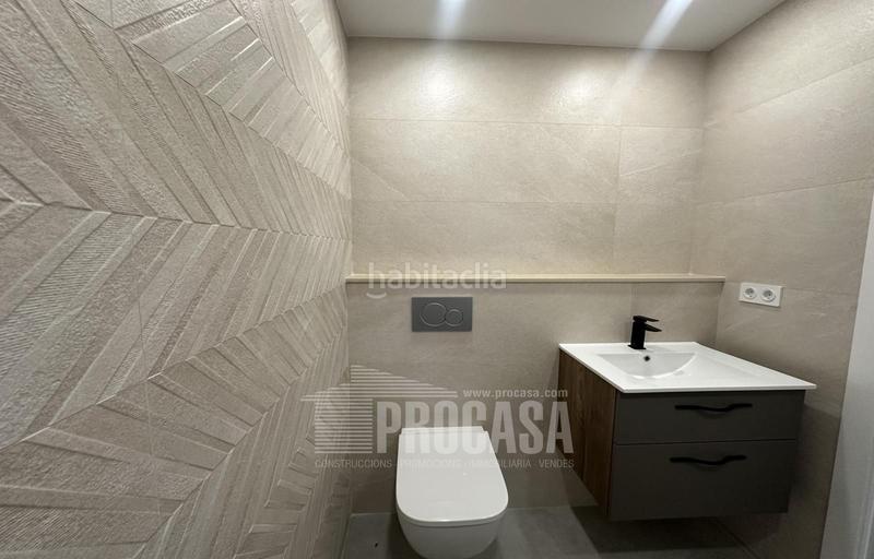 Foto b78516eb-b87f-4a59-865a-44cd65834d71. Chalet fantástica casa de nueva construccion en el centro en Empuriabrava
