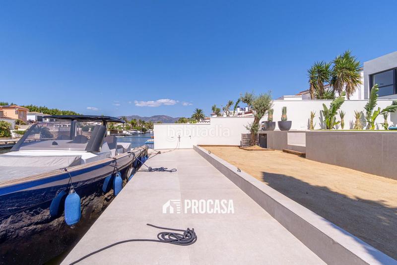 Foto 07709bca-a083-4158-b5da-ea677d84ab1b. Chalet avec chauffage parking piscine dans Segre - Ebre - Ter Empuriabrava