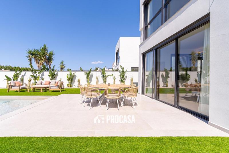 Foto 31ebd9bc-12d7-43f7-94d2-e25045c4641d. Chalet avec chauffage parking piscine dans Segre - Ebre - Ter Empuriabrava