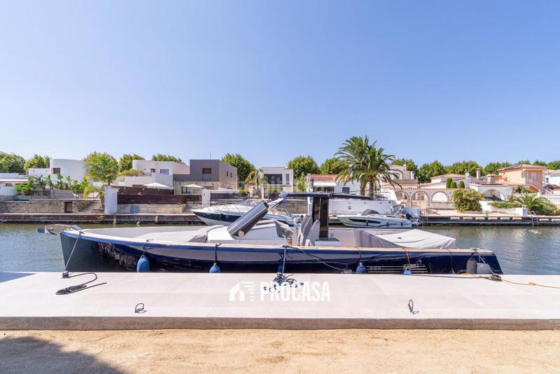 Foto 4595ec36-8d4f-453b-8e0c-597ab1c499db. Chalet avec chauffage parking piscine dans Segre - Ebre - Ter Empuriabrava