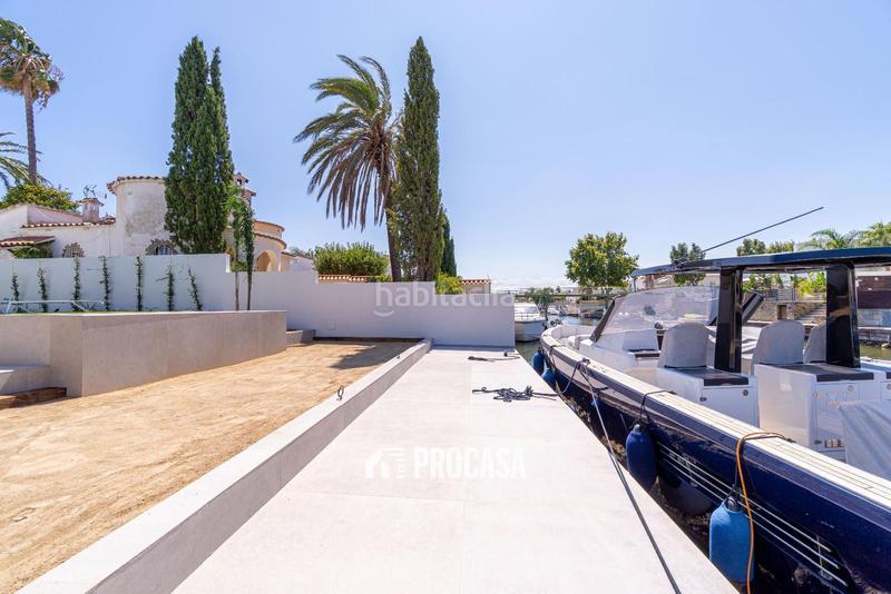 Foto 47a1163a-ce90-418f-8423-b904ef1e2ebd. Chalet avec chauffage parking piscine dans Segre - Ebre - Ter Empuriabrava