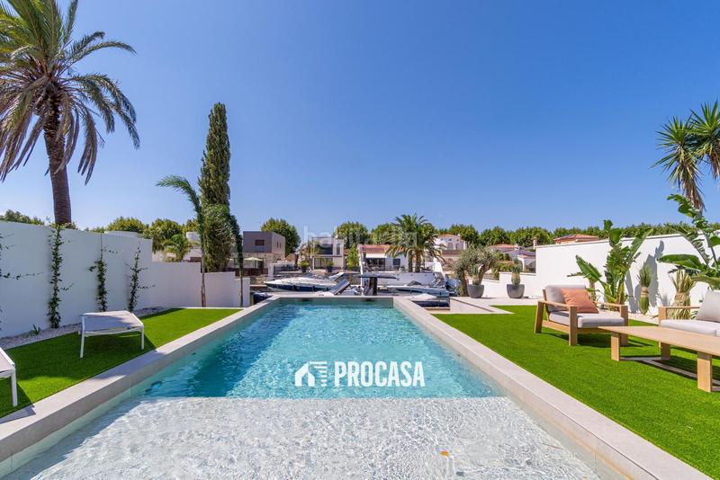 Foto 869a04d1-1658-4531-8def-3f2721505afe. Chalet avec chauffage parking piscine dans Segre - Ebre - Ter Empuriabrava