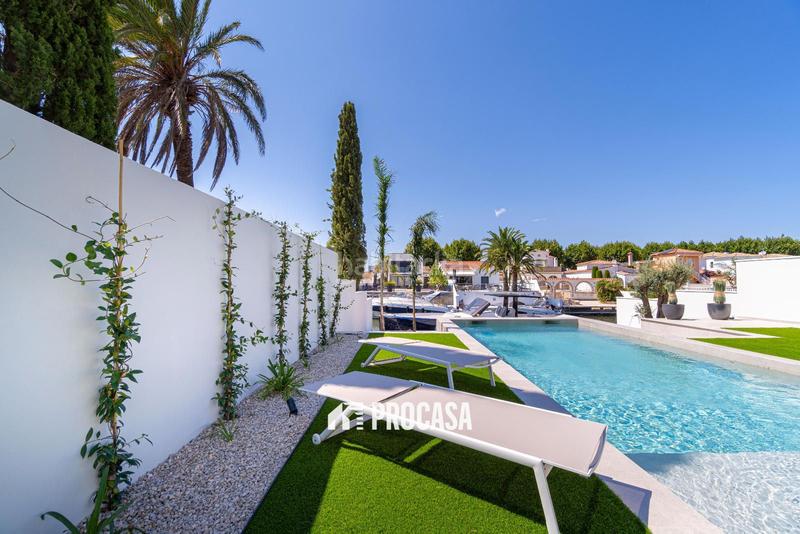 Foto a07d64b7-66b8-442b-90cf-e5bc3542f0d0. Chalet avec chauffage parking piscine dans Segre - Ebre - Ter Empuriabrava