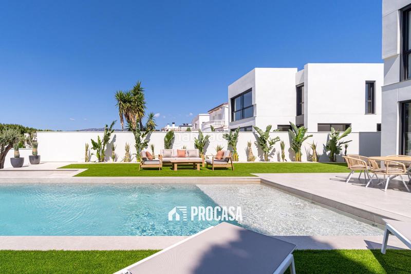 Foto b93fdada-f784-4190-ab15-7337d62feba0. Chalet avec chauffage parking piscine dans Segre - Ebre - Ter Empuriabrava