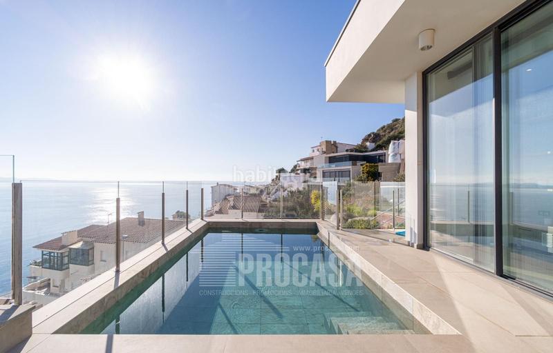 Foto 156f00ac-af1d-4a97-9150-48f8f8dee63a. Chalet mit heizung parking pool in Puig Rom-Canyelles-Almadrava Roses