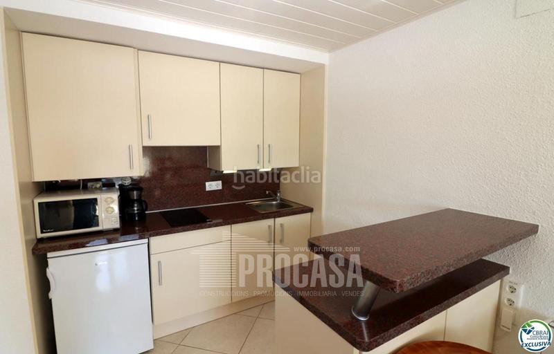 Foto dbe801e7-026f-453c-9a9a-d72dc02b6e91. Piso encantador apartamento en venta con vistas al canal en Empuriabrava