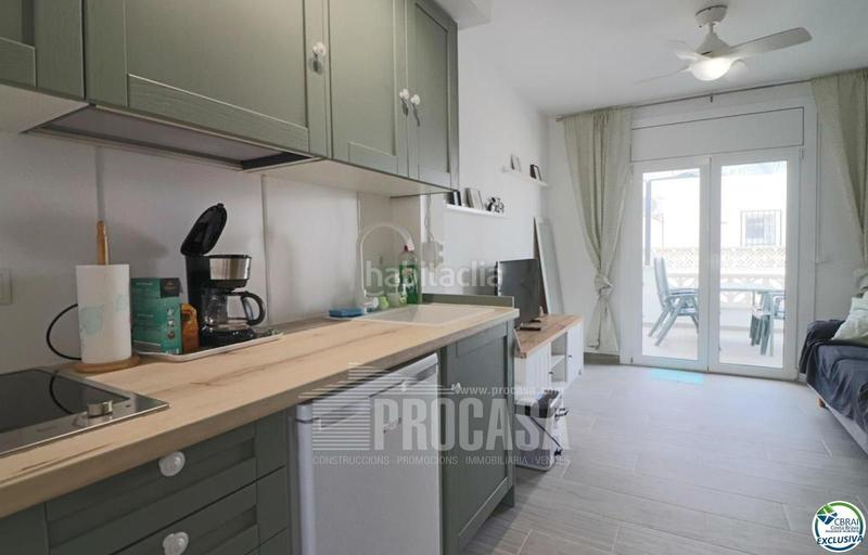 Foto 4c9a5277-6059-4559-9fcb-4f78cbabd07a. Chalet encantadora casa renovada en 2024, en Sant Maurici Empuriabrava