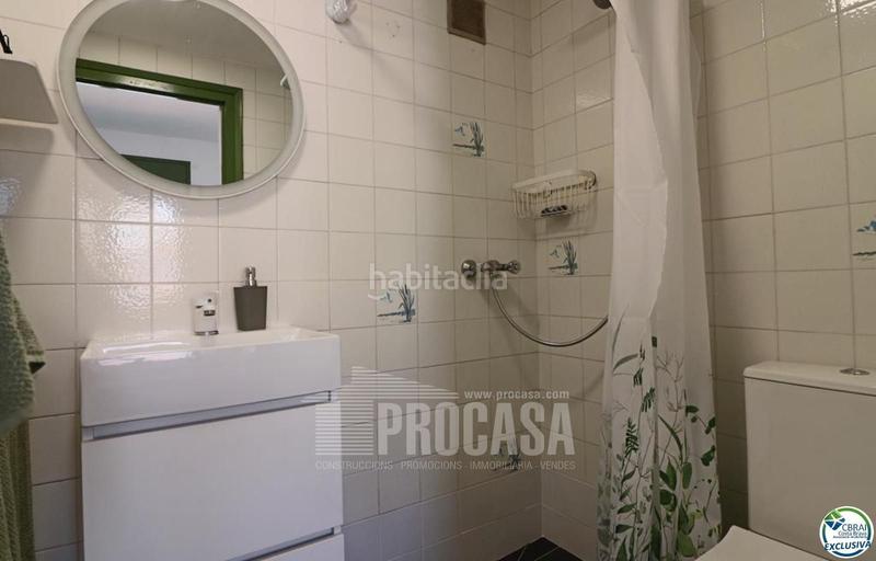 Foto e6ec5893-13de-4a53-8e23-8d61c4511a7f. Chalet encantadora casa renovada en 2024, en Sant Maurici Empuriabrava