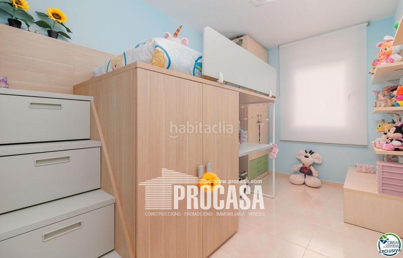Foto c395963d-0076-4a82-af73-712a37261ac3. Casa adossada amb calefacció aparcament piscina a Empuriabrava