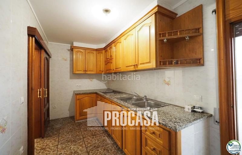 Foto f755a04b-caf2-4ad5-a3b5-ed4a1608bd0c. Piso apartamento amplio céntrico y a 250 m de la playa en Roses