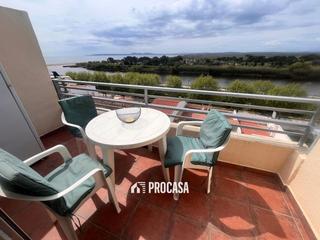 Pis  Muga. Acogedor estudio con terraza privada y vistas panorámicas al mar