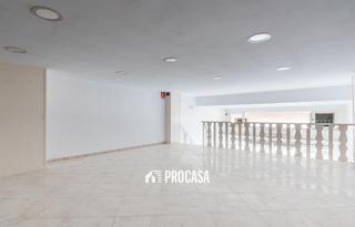 Locale commerciale  Gran reserva. Local comercial de 120 m,empuriabrava