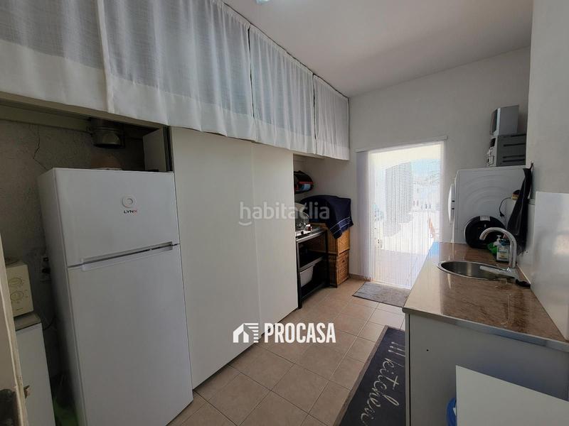 Foto 4657e762-a53e-4288-8d3c-7c4b9b22ec70. Chalet villa de lujo con amarre privado y piscina tu refugio mediterráneo! en Empuriabrava