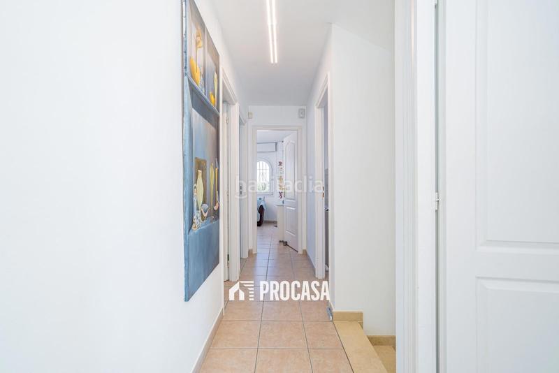 Foto 8b597034-3cf5-4089-99b1-bc9097c4a81f. Chalet villa de lujo con amarre privado y piscina tu refugio mediterráneo! en Empuriabrava