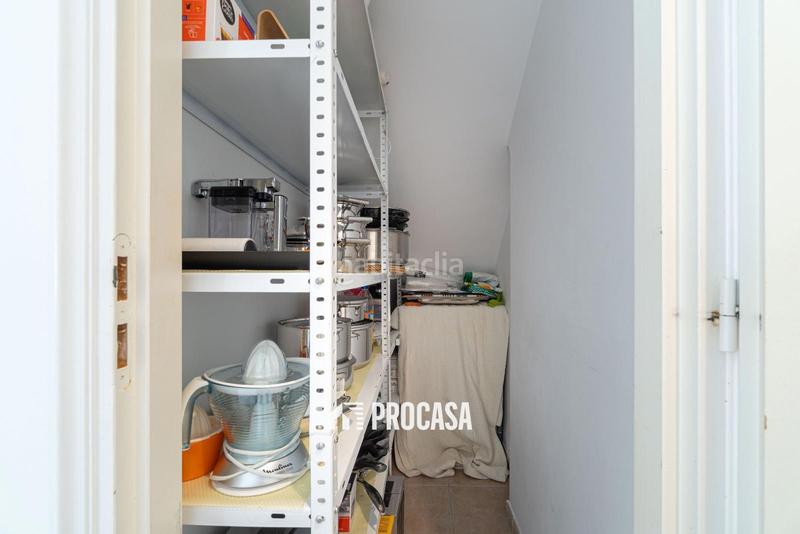 Foto b57f8432-14bf-4770-b8d3-6c8865cfd9f9. Chalet villa de lujo con amarre privado y piscina tu refugio mediterráneo! en Empuriabrava