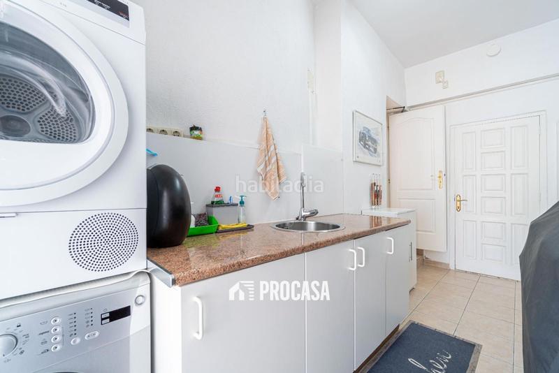 Foto e39395bd-54f7-4c67-9c62-22a791da158e. Chalet villa de lujo con amarre privado y piscina tu refugio mediterráneo! en Empuriabrava