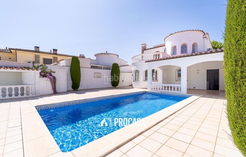 Foto d83dddd9-6d52-4ae4-9579-434a150fd423. Xalet amb calefacció aparcament piscina a Tordera - Fluvià - Llobregat Empuriabrava
