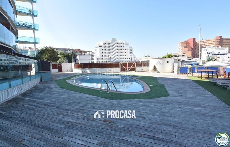 Foto e8fac3a6-c7b1-4e55-b8f4-f0b412dd95e9. Piso encantador apartamento con licencia turística y vistas al canal en Roses