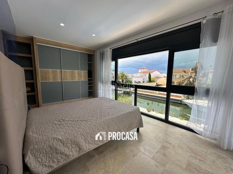 Foto 046866c3-57c8-4e62-9b8b-15275263fc89. Xalet amb calefacció aparcament piscina a Cap Ras - Creus - Falconera Empuriabrava