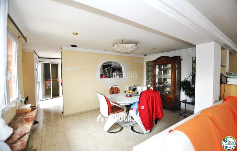Foto b7f14b51-2fde-4728-8394-4ef075f75639. Chalet casa con jardín dos apartamentos en mas bosca, en Roses