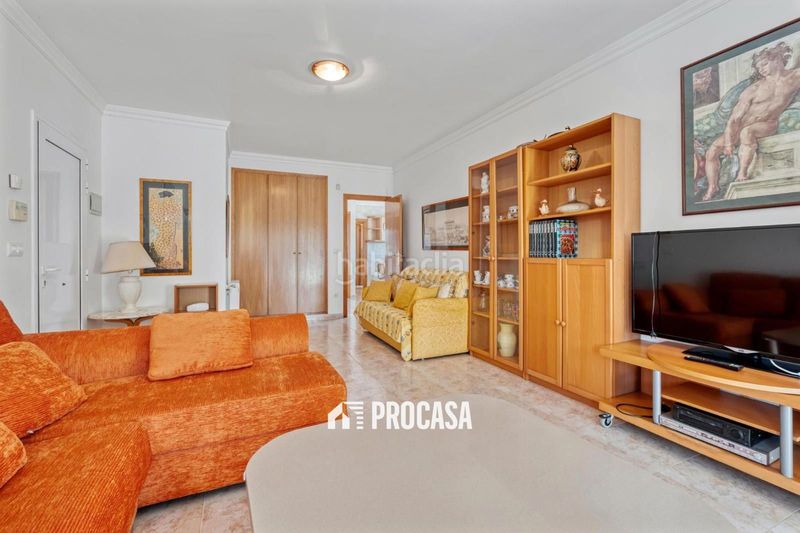 Foto 69147c05-98eb-4517-a389-1fa658904ef7. Chalet casa de grandes dimensiones con jardín, terrazas y garaje en la zona del mas nou, en Empuriabrava