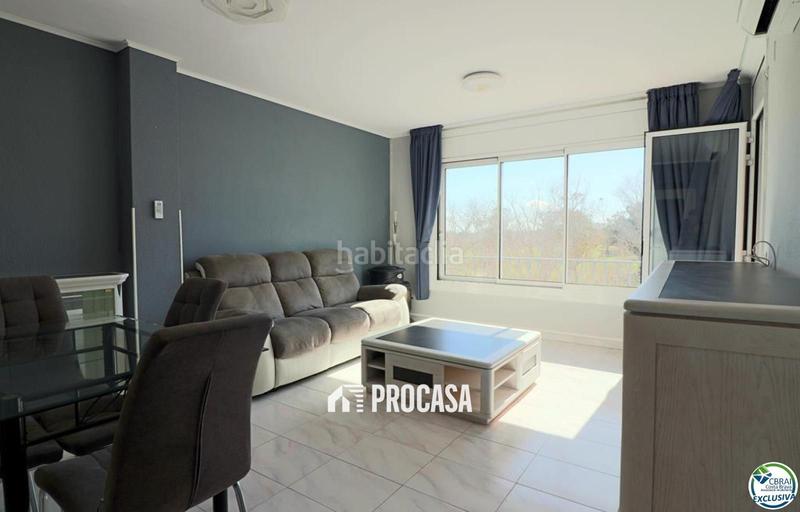 Foto b307269f-0573-4254-93a9-f247fecf1de0. Piso apartamento acogedor con vistas despejadas en una zona tranquila, en Empuriabrava