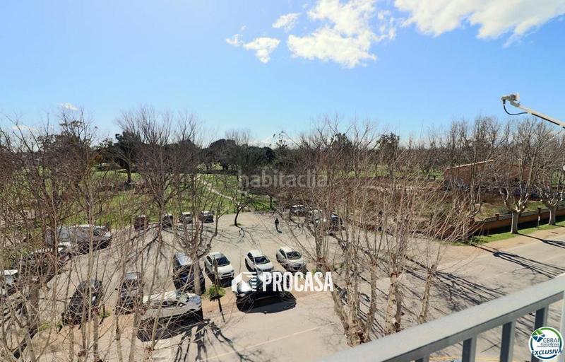 Foto ce66af7d-234e-47fa-96ae-509d2bac9db5. Piso apartamento acogedor con vistas despejadas en una zona tranquila, en Empuriabrava