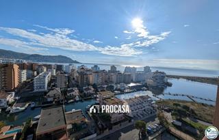 Pis  Del cap de ponent. Apartamento a pocos metros del mar en santa margarita, roses