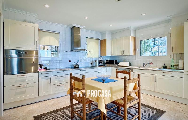 Foto 225f9ae2-fa16-4d67-95e7-ad24bd3009ab. Chalet avec chauffage parking piscine dans Puig Rom-Canyelles-Almadrava Roses