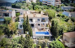 Xalet  De la pujada del puig rom. Exclusiva villa mediterránea con espectaculares vistas