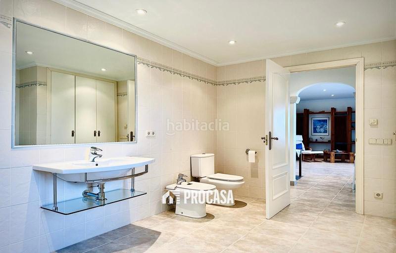 Foto 8d7fbb48-2d5e-4bb3-be5b-70aa13d6c4b3. Chalet avec chauffage parking piscine dans Puig Rom-Canyelles-Almadrava Roses