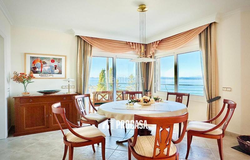 Foto dcefc914-f502-4f48-bda7-5a97a547b4b2. Chalet avec chauffage parking piscine dans Puig Rom-Canyelles-Almadrava Roses