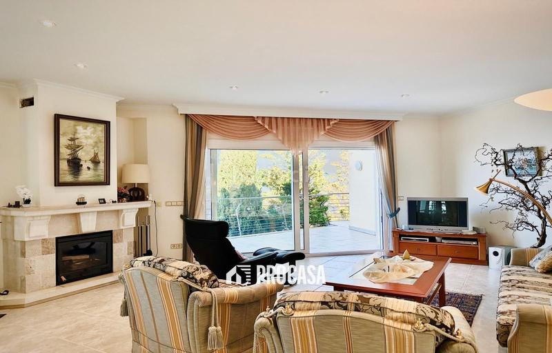 Foto f6608cec-8e83-4bbb-a382-db1dbe780337. Chalet avec chauffage parking piscine dans Puig Rom-Canyelles-Almadrava Roses