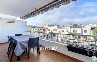 Pis  Castello d empuries. Apartamento de dos habitaciones, cerca de la playa y con licenci