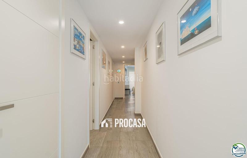 Foto 153ea398-b733-4ec9-b9c2-184983270730. Appartement avec chauffage parking dans Centre Roses