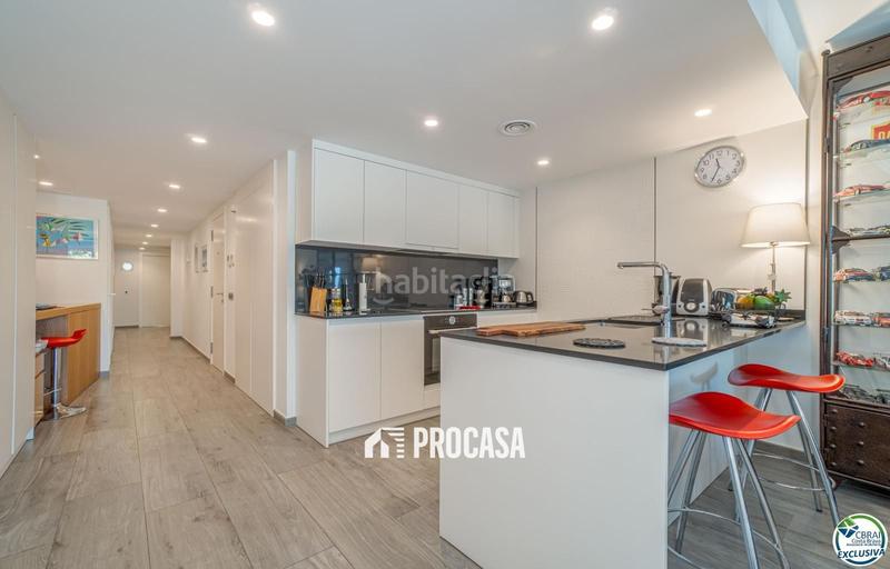 Foto 3b867750-f03e-482f-96dc-538a9c8e7955. Appartement avec chauffage parking dans Centre Roses