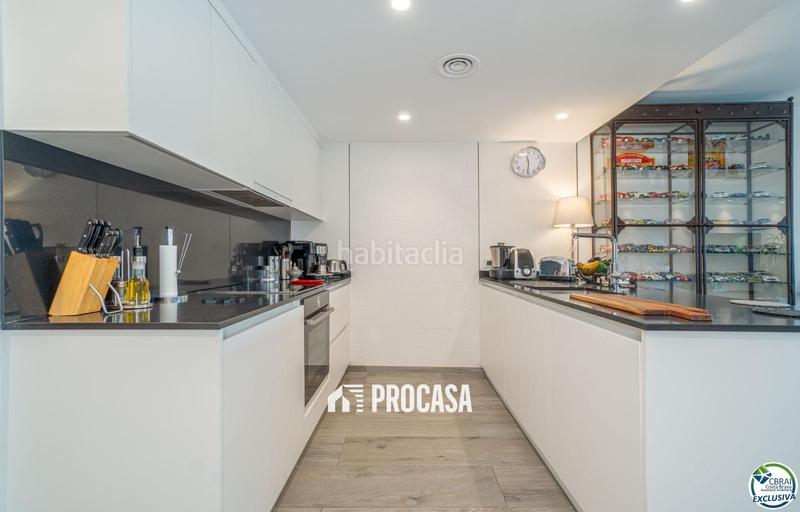 Foto a5ad9900-d0b8-4922-a630-98fe7c5f606b. Appartement avec chauffage parking dans Centre Roses