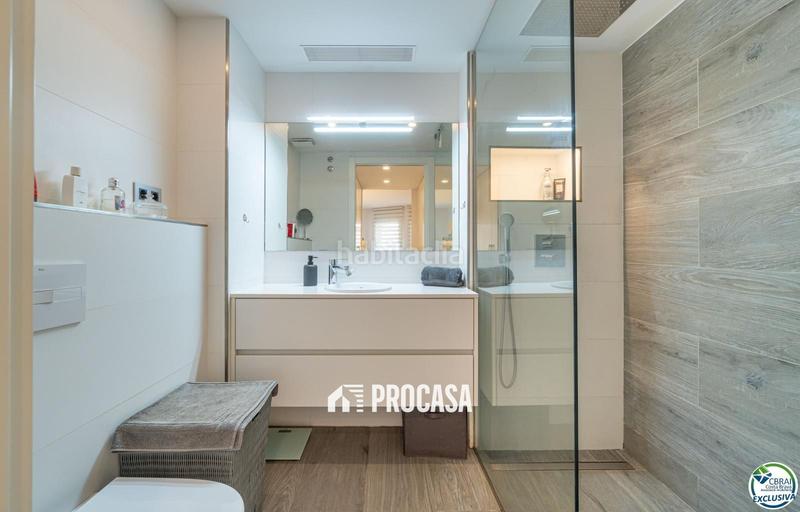 Foto d4904ddd-e366-4467-a0dc-68eacf4a89cd. Appartement avec chauffage parking dans Centre Roses