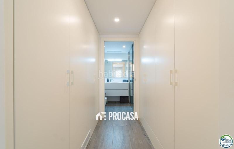 Foto dccaecd0-a8b4-46f1-8612-0f7b56cddd0c. Appartement avec chauffage parking dans Centre Roses