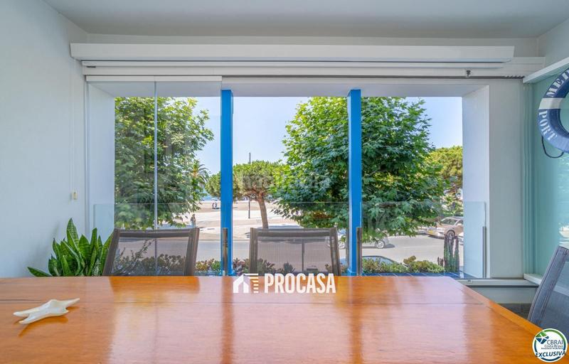 Foto e69cb521-d861-4747-b643-18c796811304. Appartement avec chauffage parking dans Centre Roses