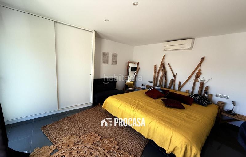 Foto 2f3e4aa7-789f-4f7f-9448-28dc575ab6dd. Chalet casa renovada al canal con amarre privado a en Empuriabrava