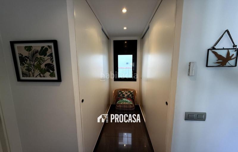 Foto 8b78e4ce-34da-4dd3-b8e4-0ec9fa3f6cc9. Chalet casa renovada al canal con amarre privado a en Empuriabrava