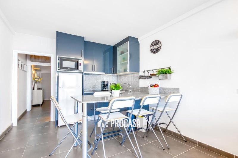 Foto 122c9f04-6c73-4896-83eb-489af2a1fbe7. Piso apartamento reformado con vistas al mar y licencia turística, en Roses