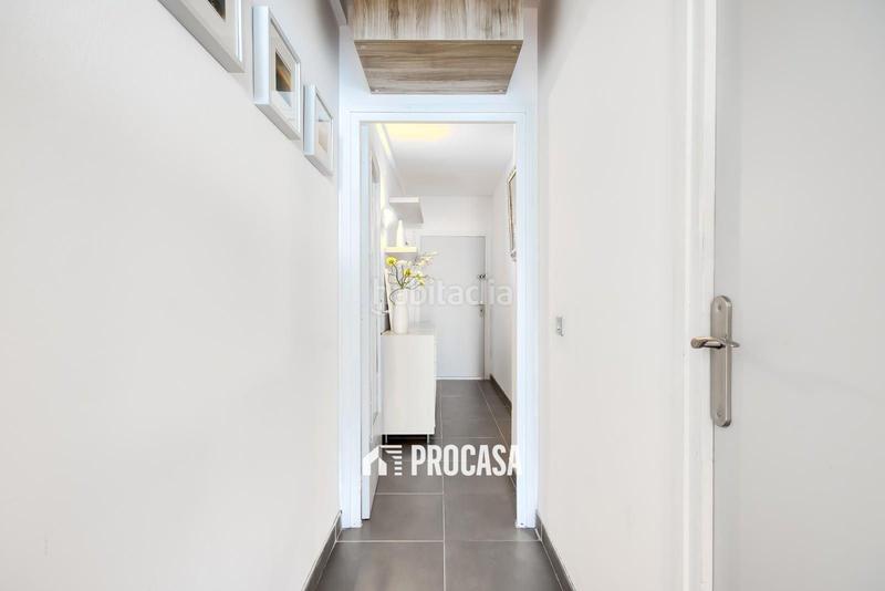 Foto a4034824-8c9a-425a-bf4f-e875be263561. Piso apartamento reformado con vistas al mar y licencia turística, en Roses