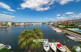 Appartamento  Sant maurici. Bonito apartamento con vistas al lago